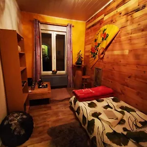 Homestay Sweet, Charleroi